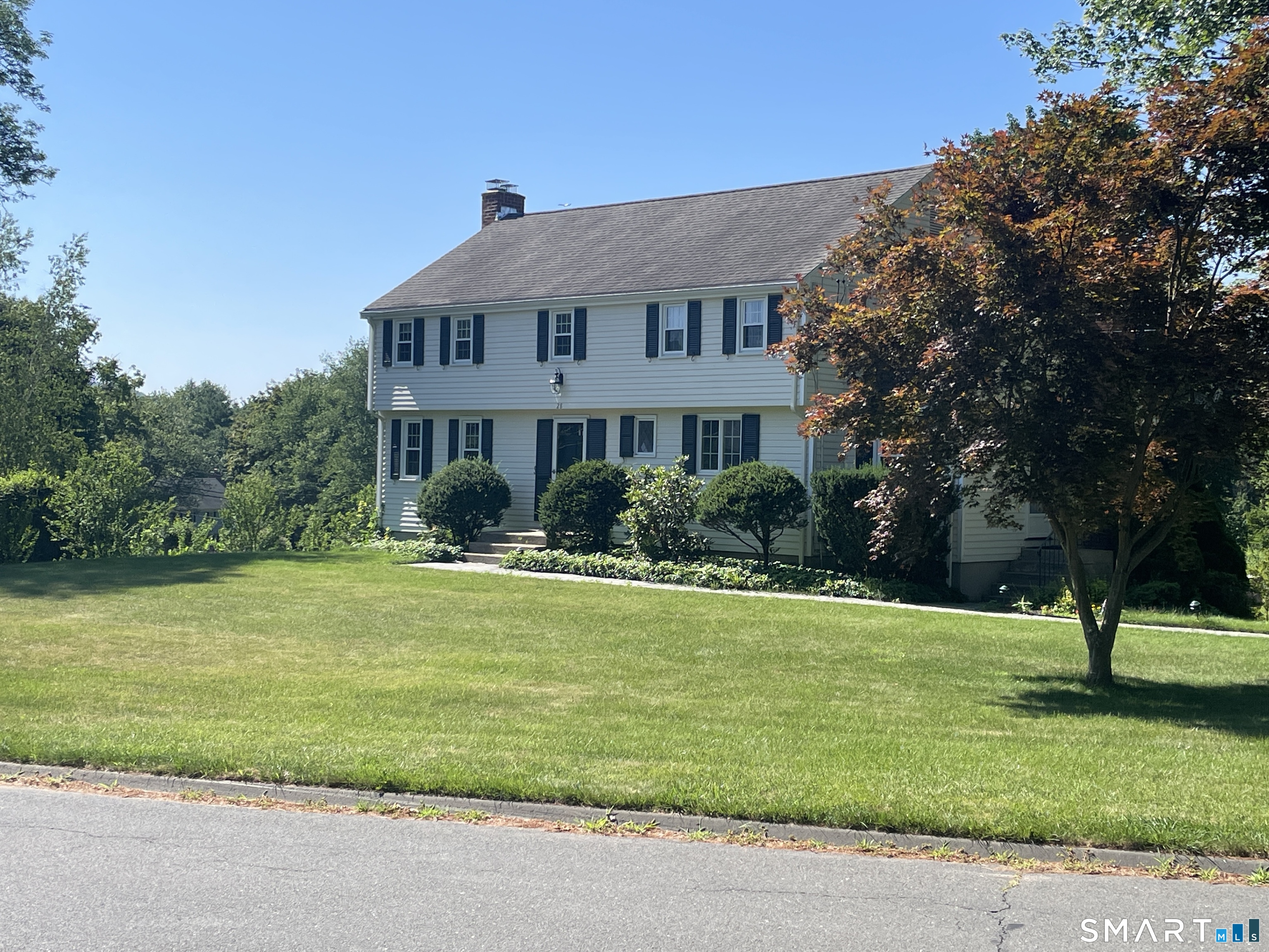 28 Crestwood Road Simsbury CT 06070