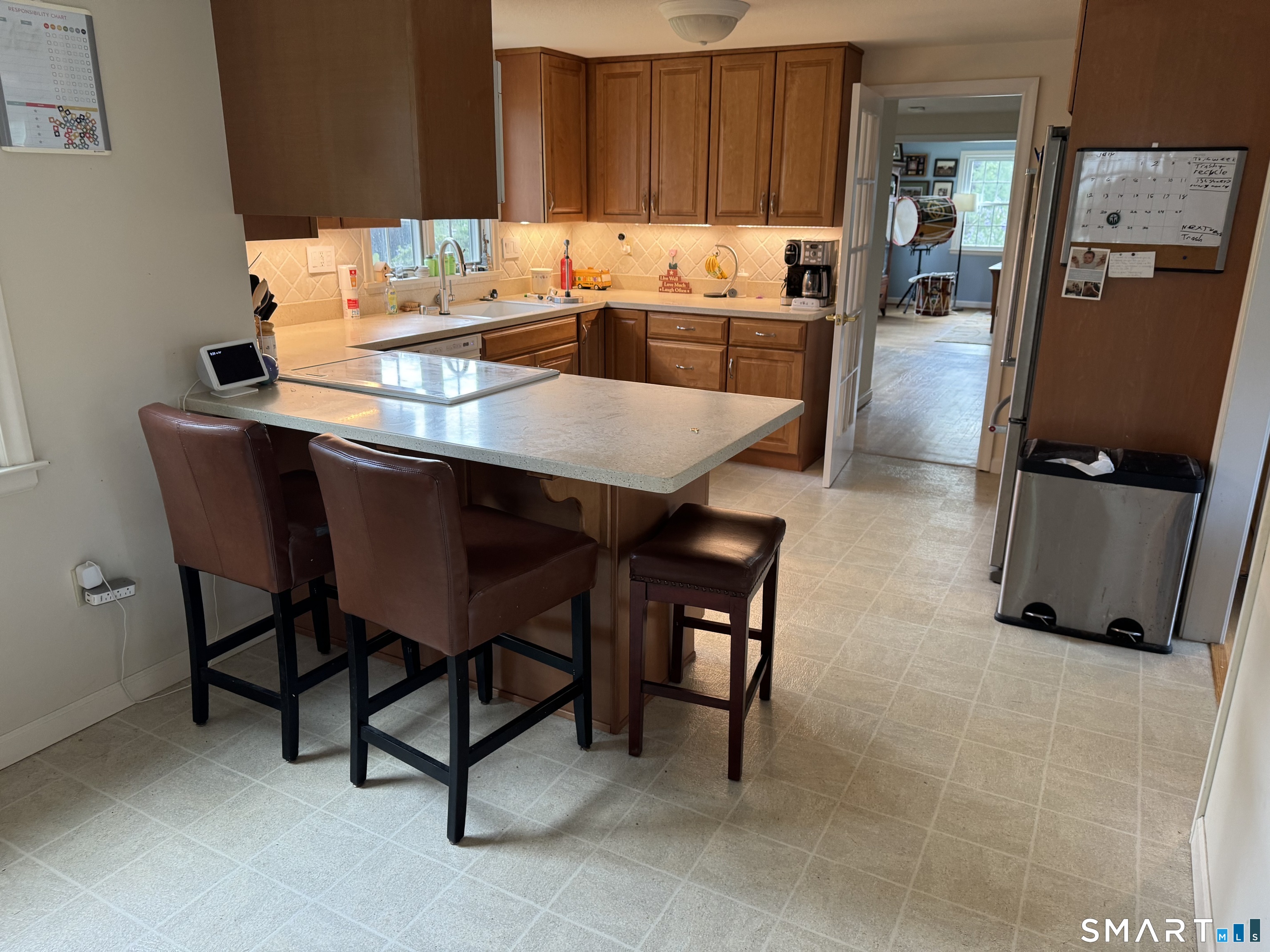 28 Crestwood Road Simsbury CT 06070