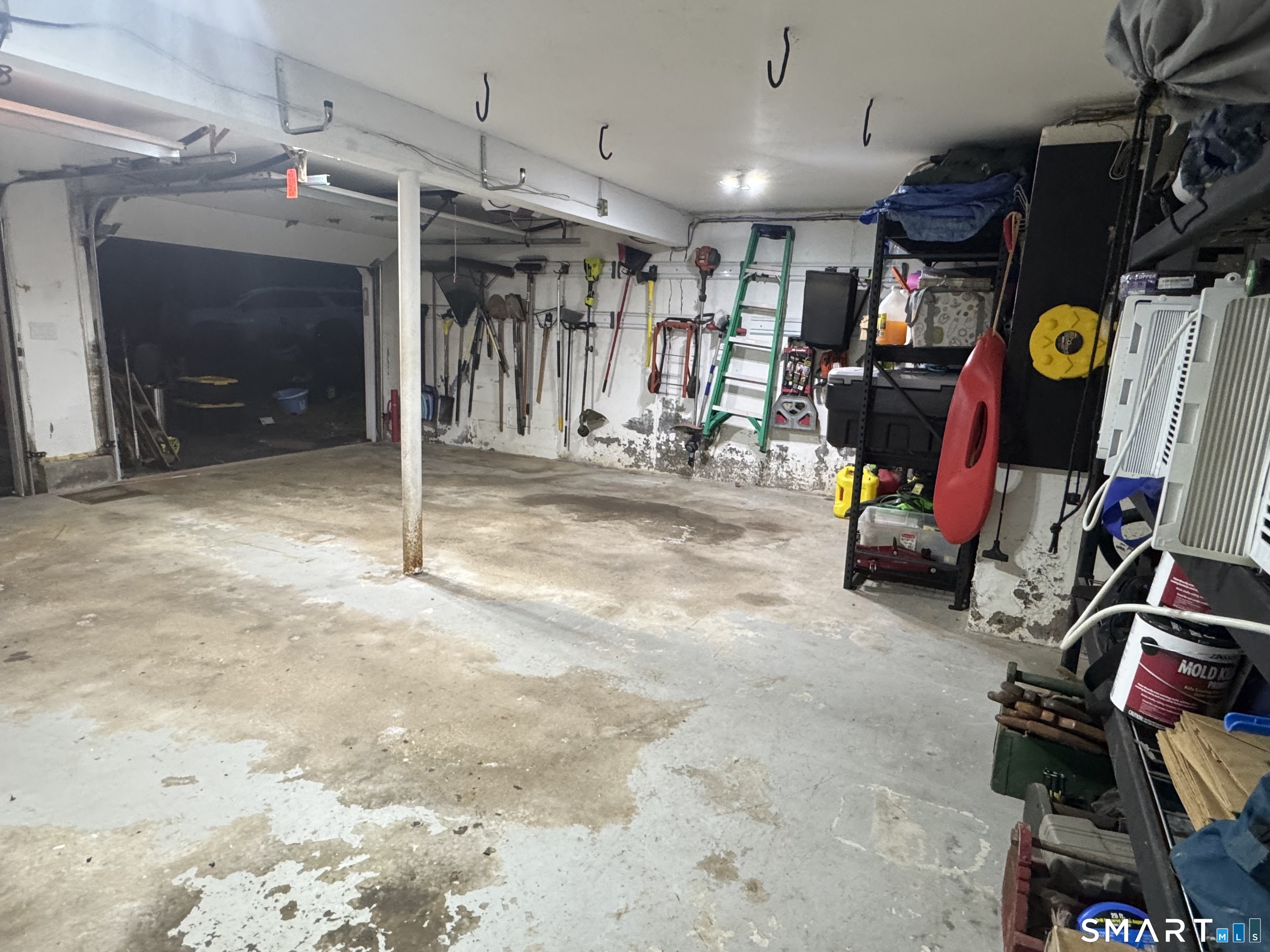 28 Crestwood Road Simsbury CT 06070