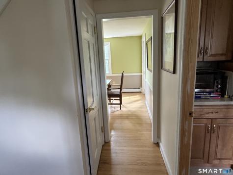 28 Crestwood Road Simsbury CT 06070