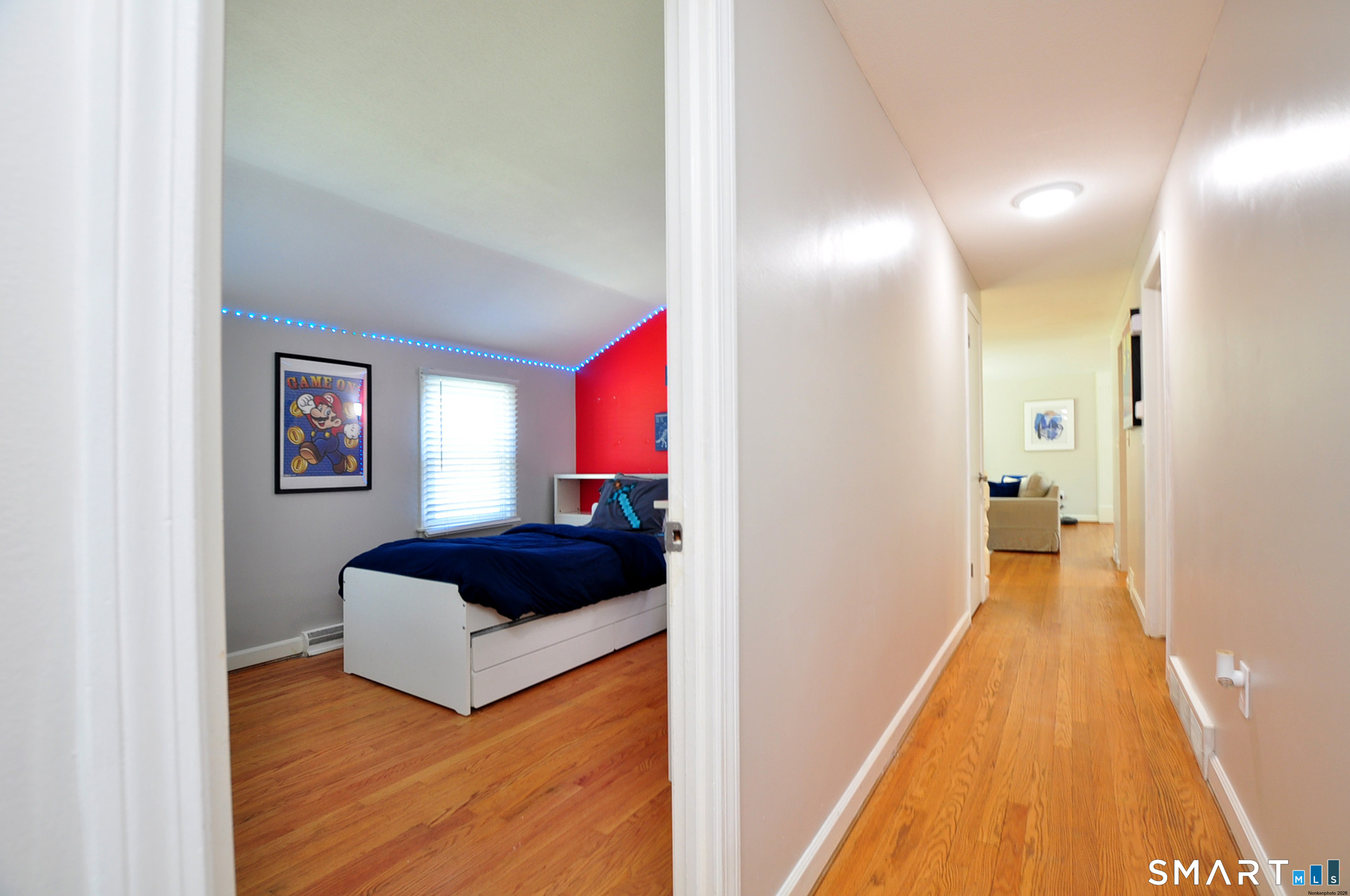 33 Chestnut Hill Road Simsbury CT 06070