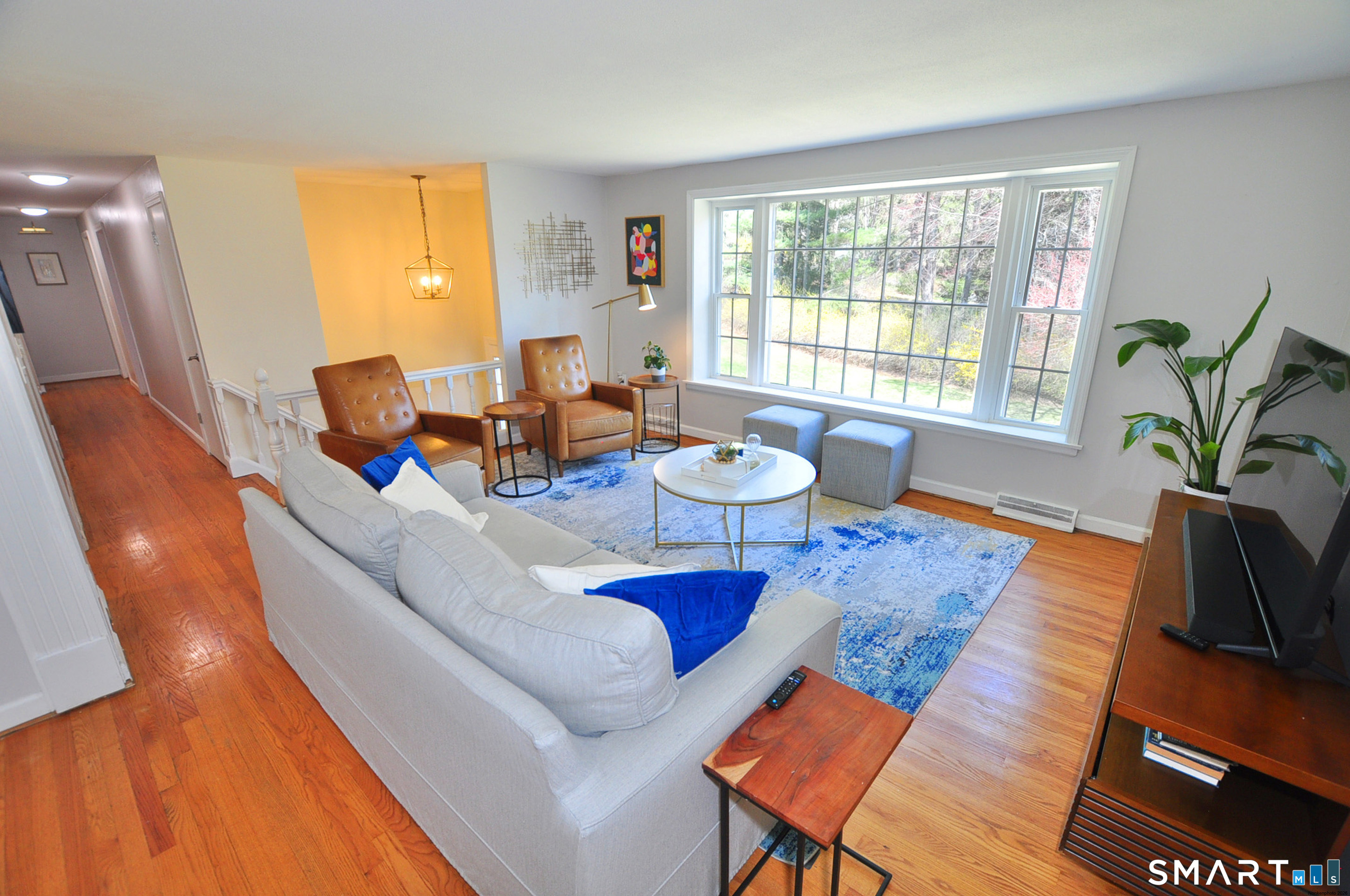 33 Chestnut Hill Road Simsbury CT 06070