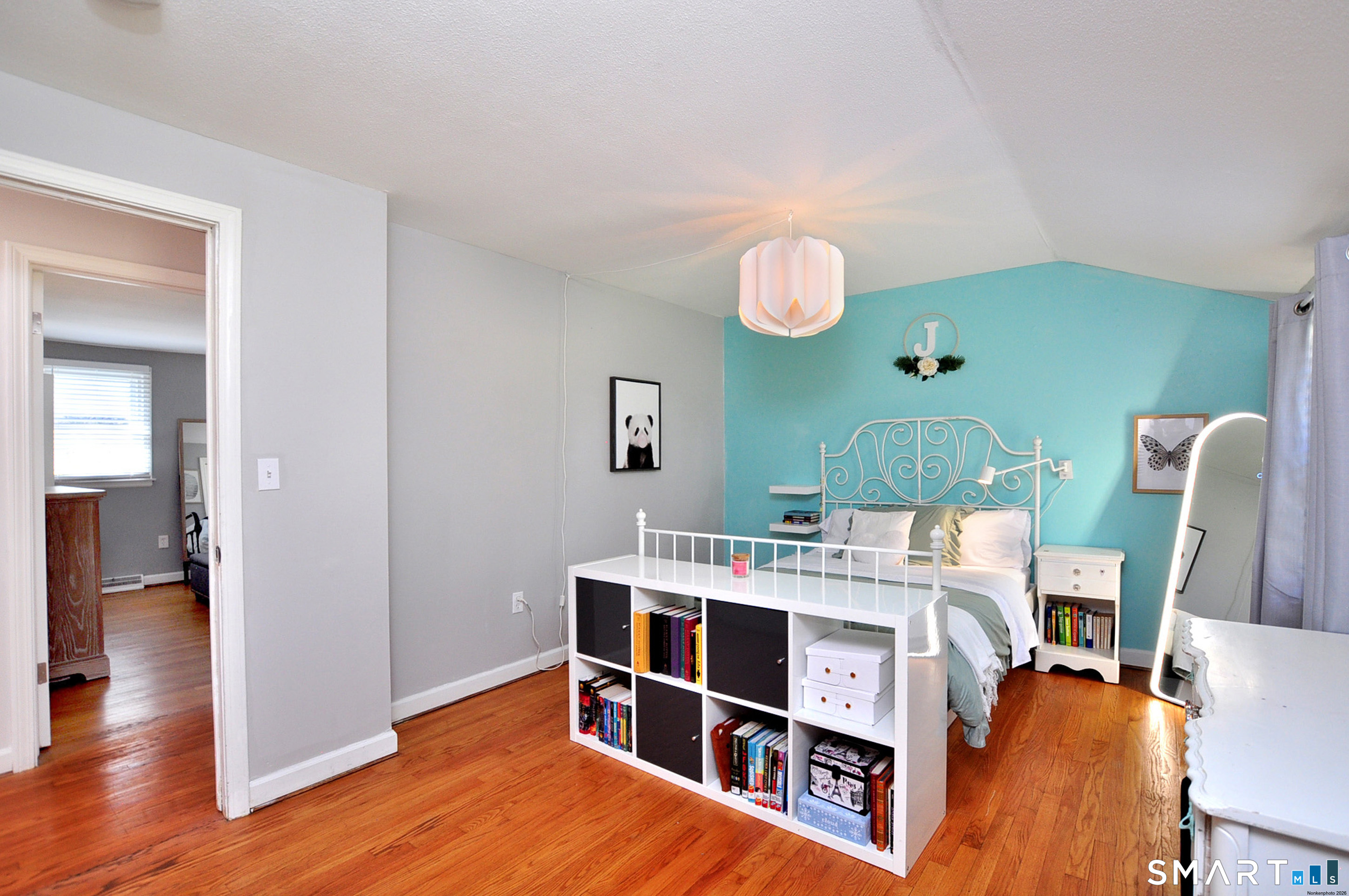 33 Chestnut Hill Road Simsbury CT 06070