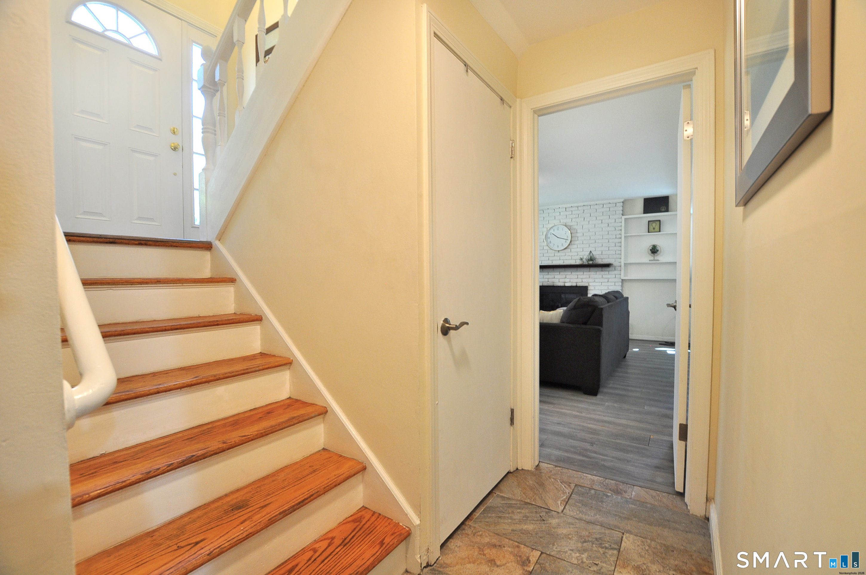 33 Chestnut Hill Road Simsbury CT 06070