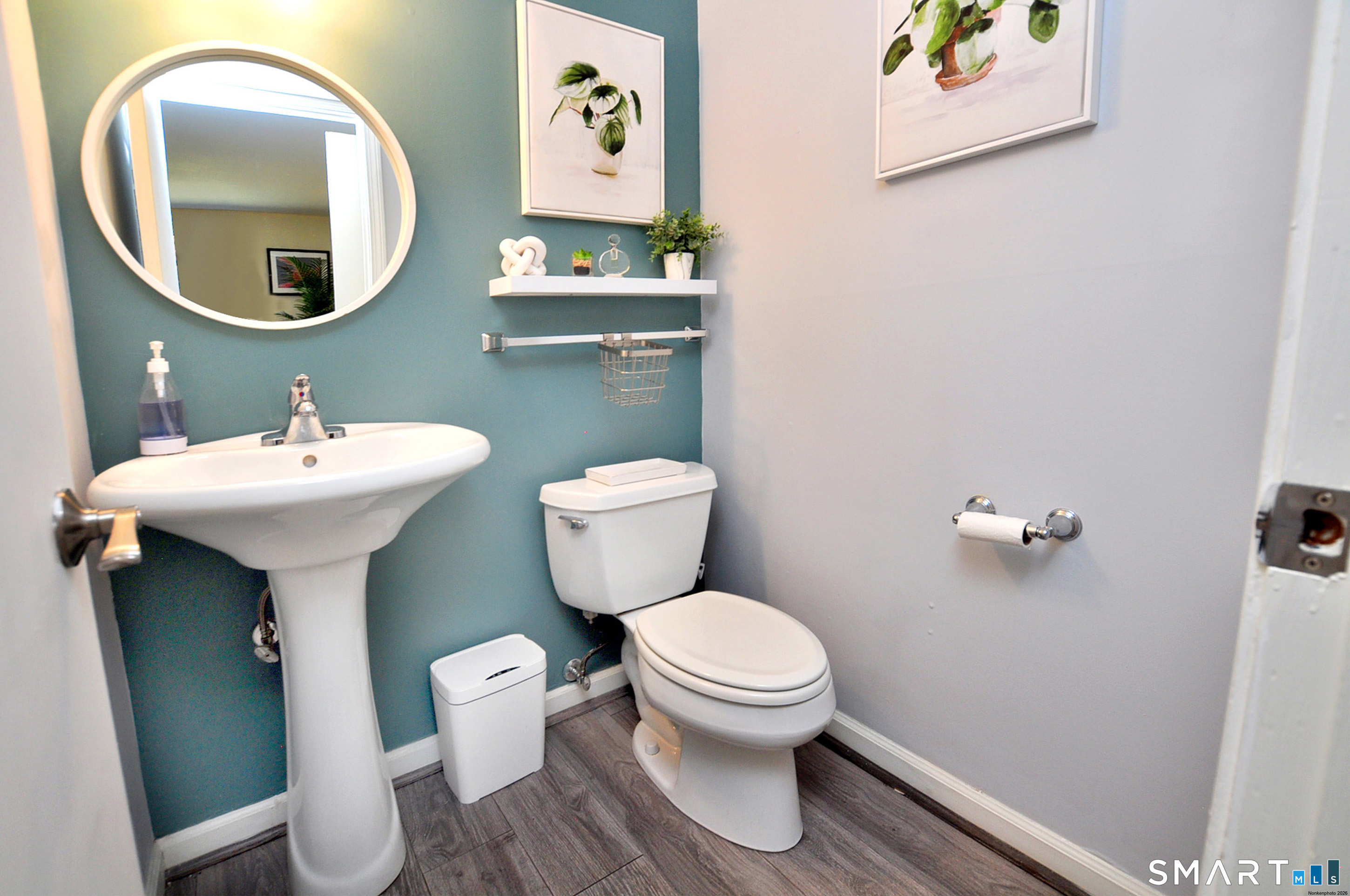 33 Chestnut Hill Road Simsbury CT 06070