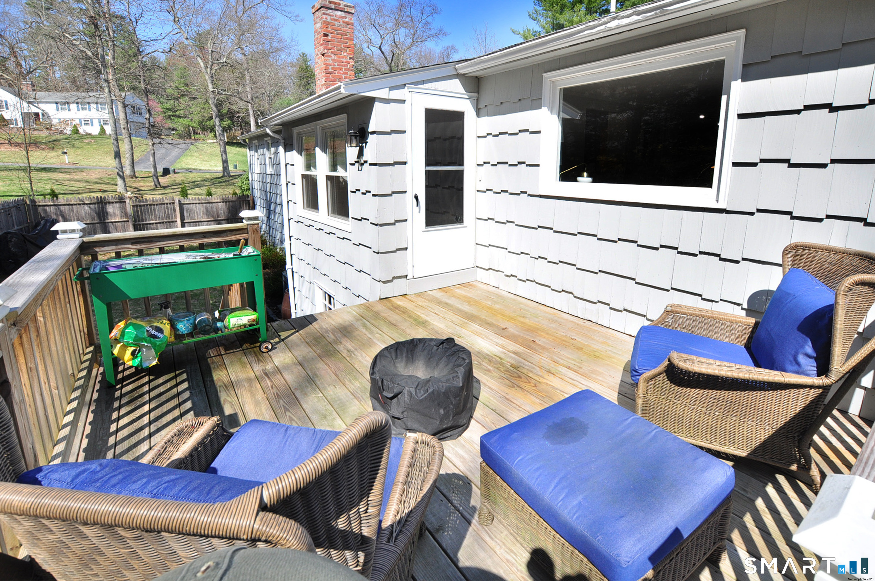 33 Chestnut Hill Road Simsbury CT 06070