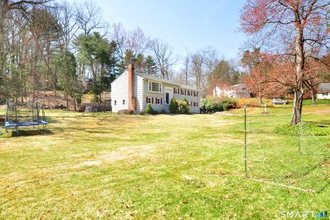 33 Chestnut Hill Road Simsbury CT 06070