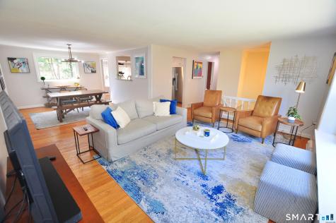 33 Chestnut Hill Road Simsbury CT 06070