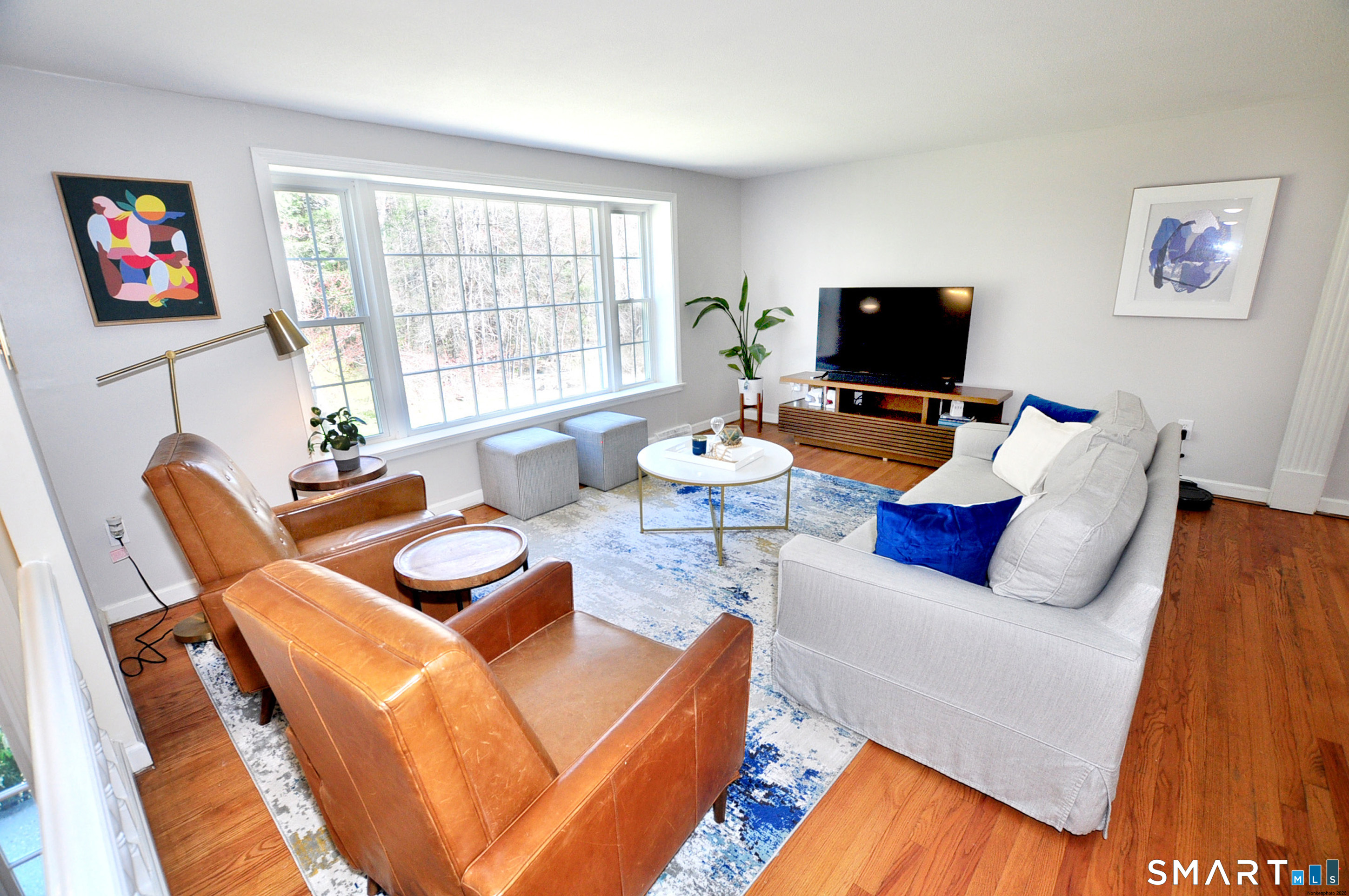 33 Chestnut Hill Road Simsbury CT 06070