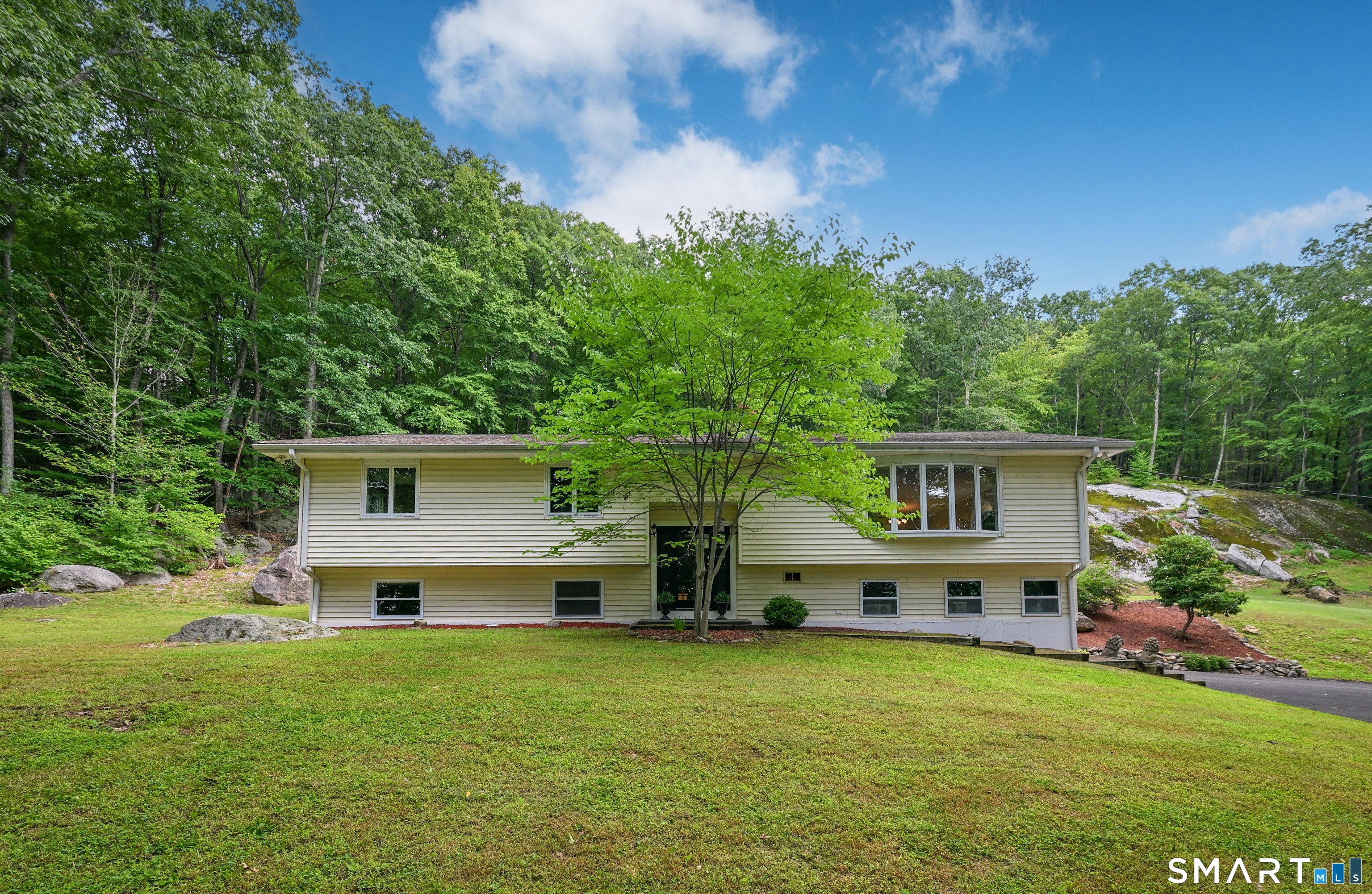 39 Bear Mountain Road New Fairfield CT 06812