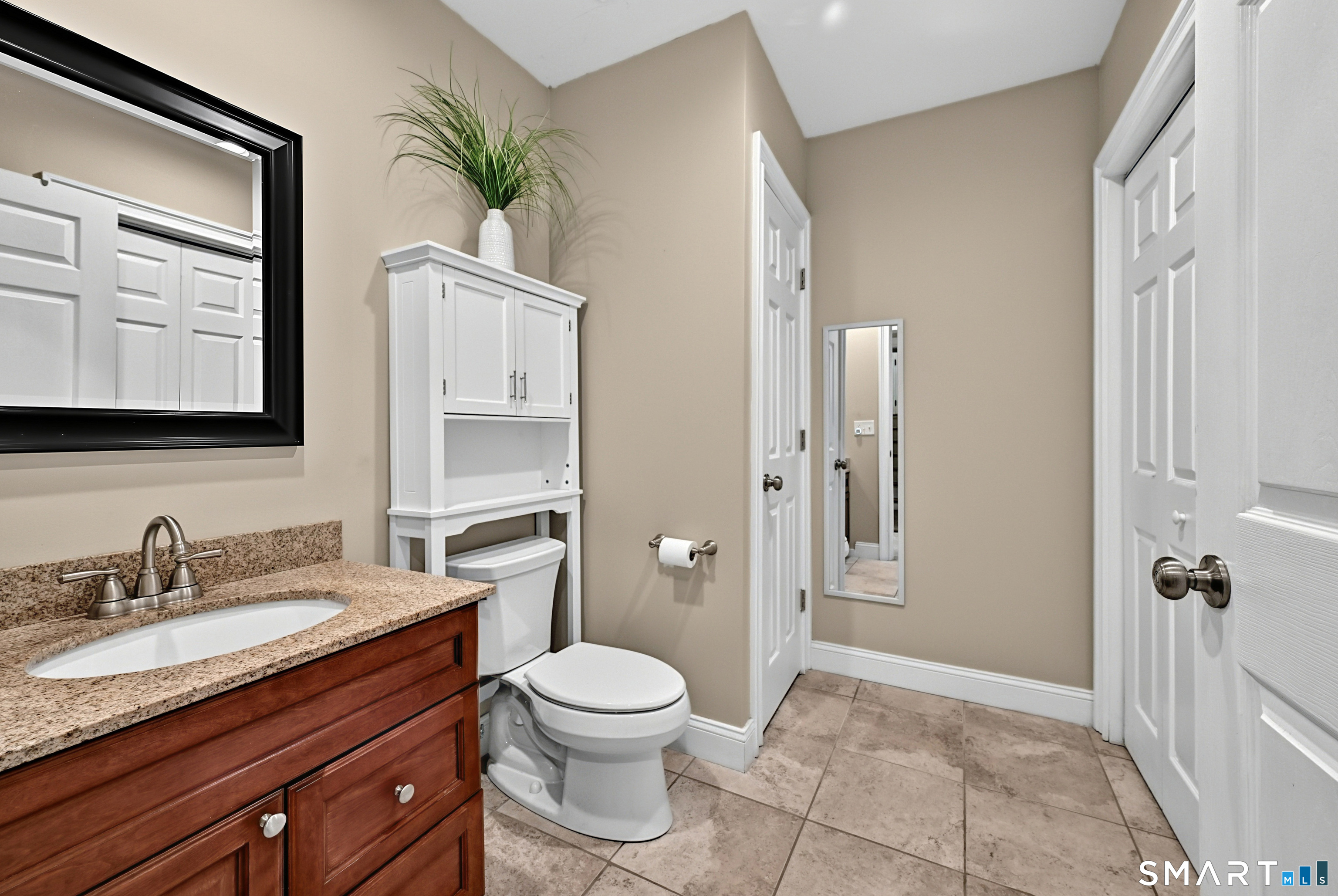 39 Bear Mountain Road New Fairfield CT 06812