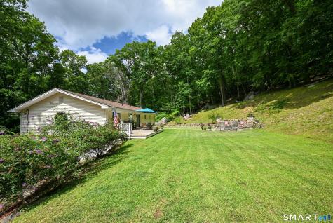 39 Bear Mountain Road New Fairfield CT 06812