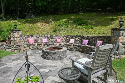 39 Bear Mountain Road New Fairfield CT 06812