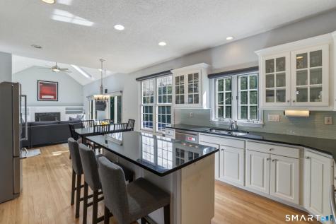 10 Buckingham Lane West Hartford CT 06117
