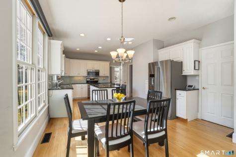 10 Buckingham Lane West Hartford CT 06117