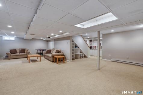 10 Buckingham Lane West Hartford CT 06117