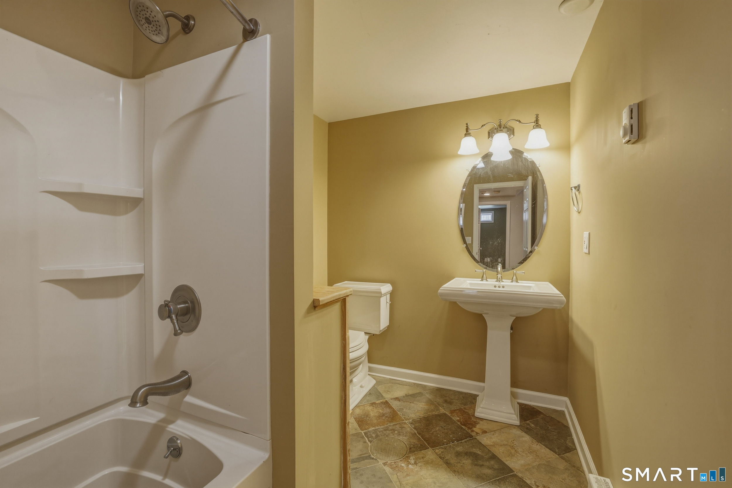 10 Buckingham Lane West Hartford CT 06117