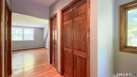16 Briarwood Drive Simsbury CT 06070