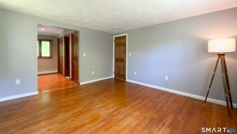 16 Briarwood Drive Simsbury CT 06070
