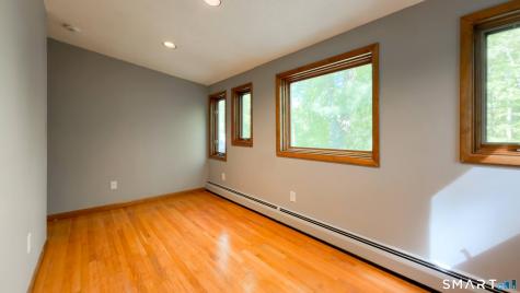16 Briarwood Drive Simsbury CT 06070
