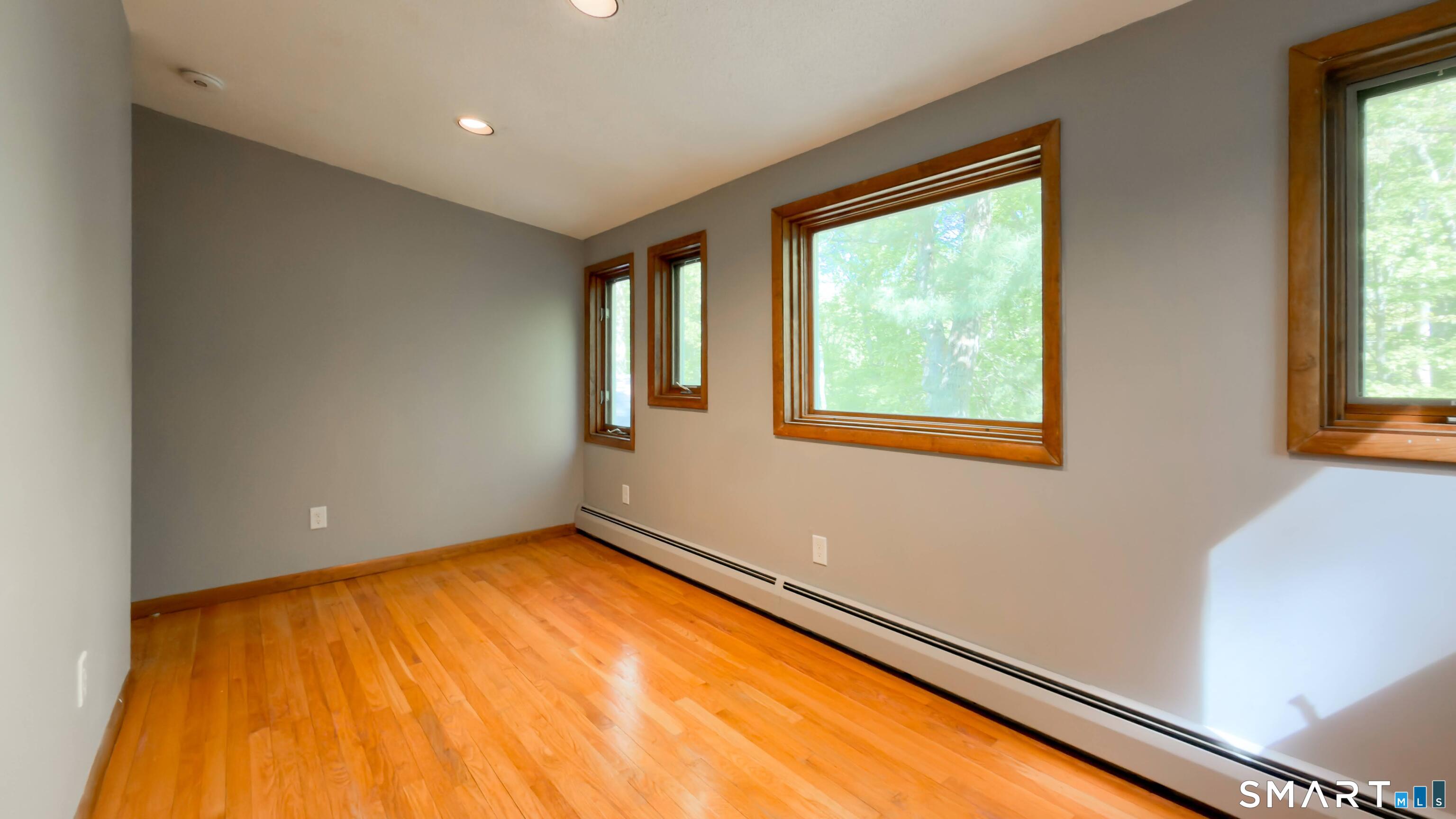 16 Briarwood Drive Simsbury CT 06070