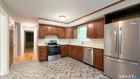 16 Briarwood Drive Simsbury CT 06070
