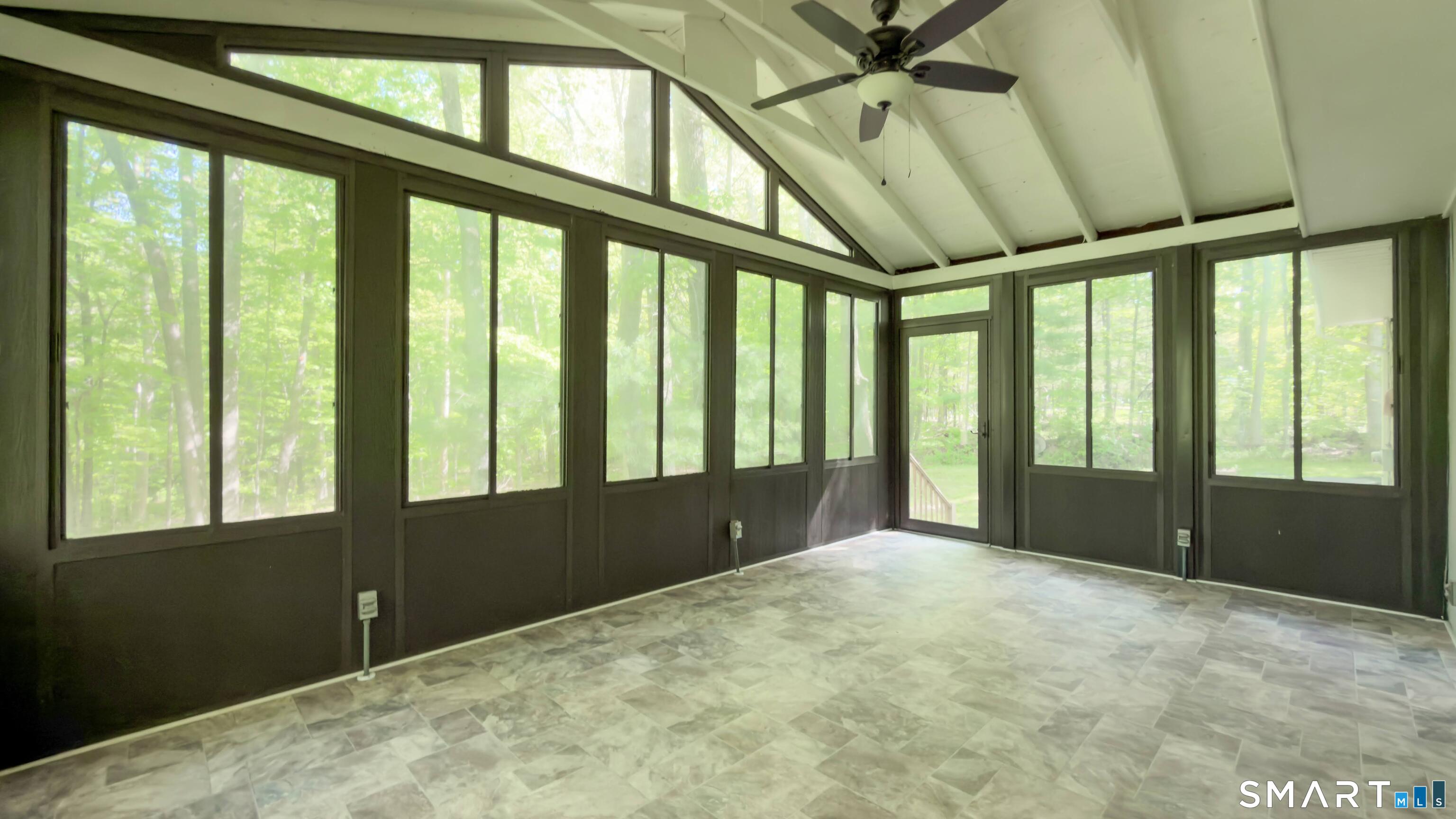 16 Briarwood Drive Simsbury CT 06070