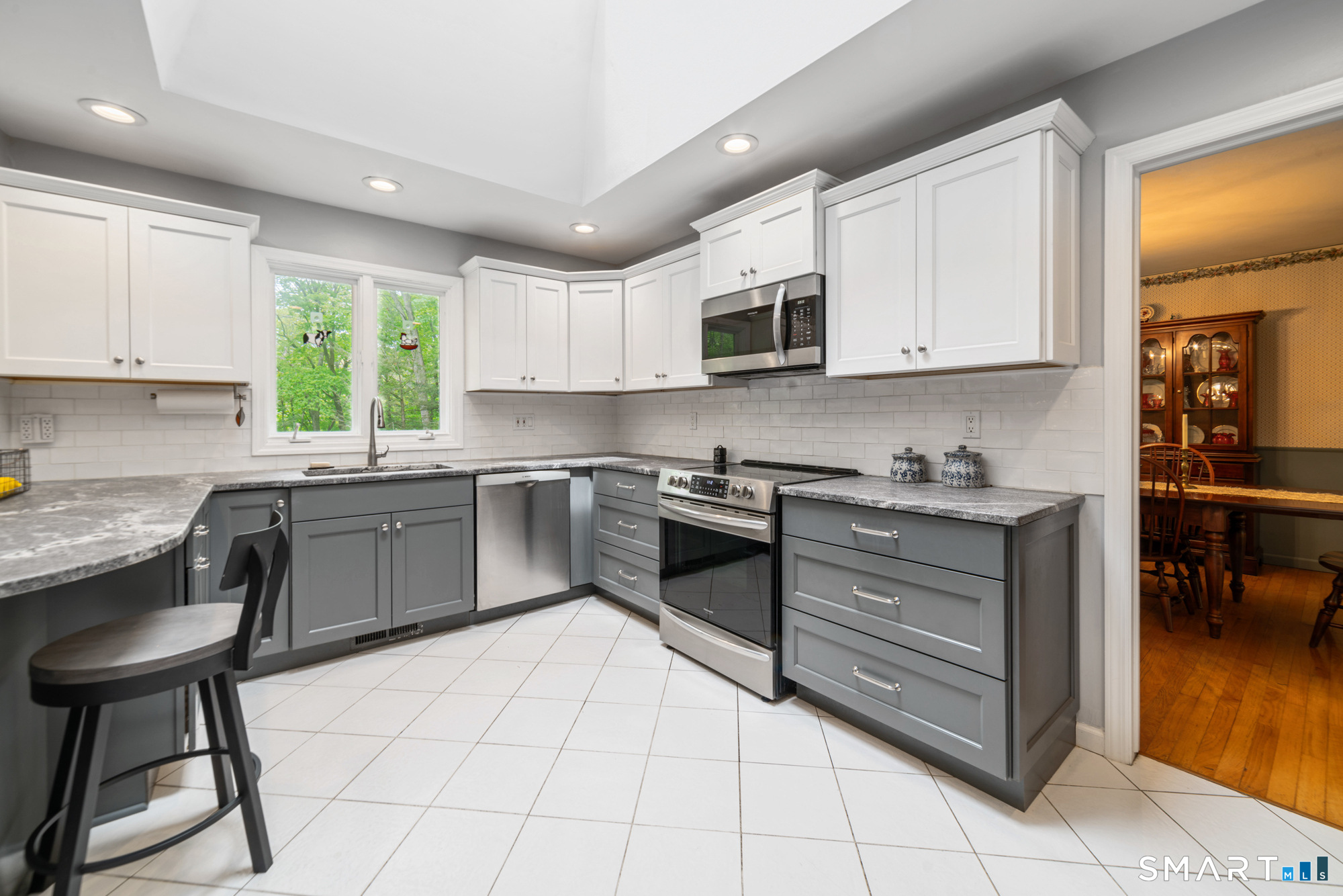 148 Colonial Drive Southbury CT 06488