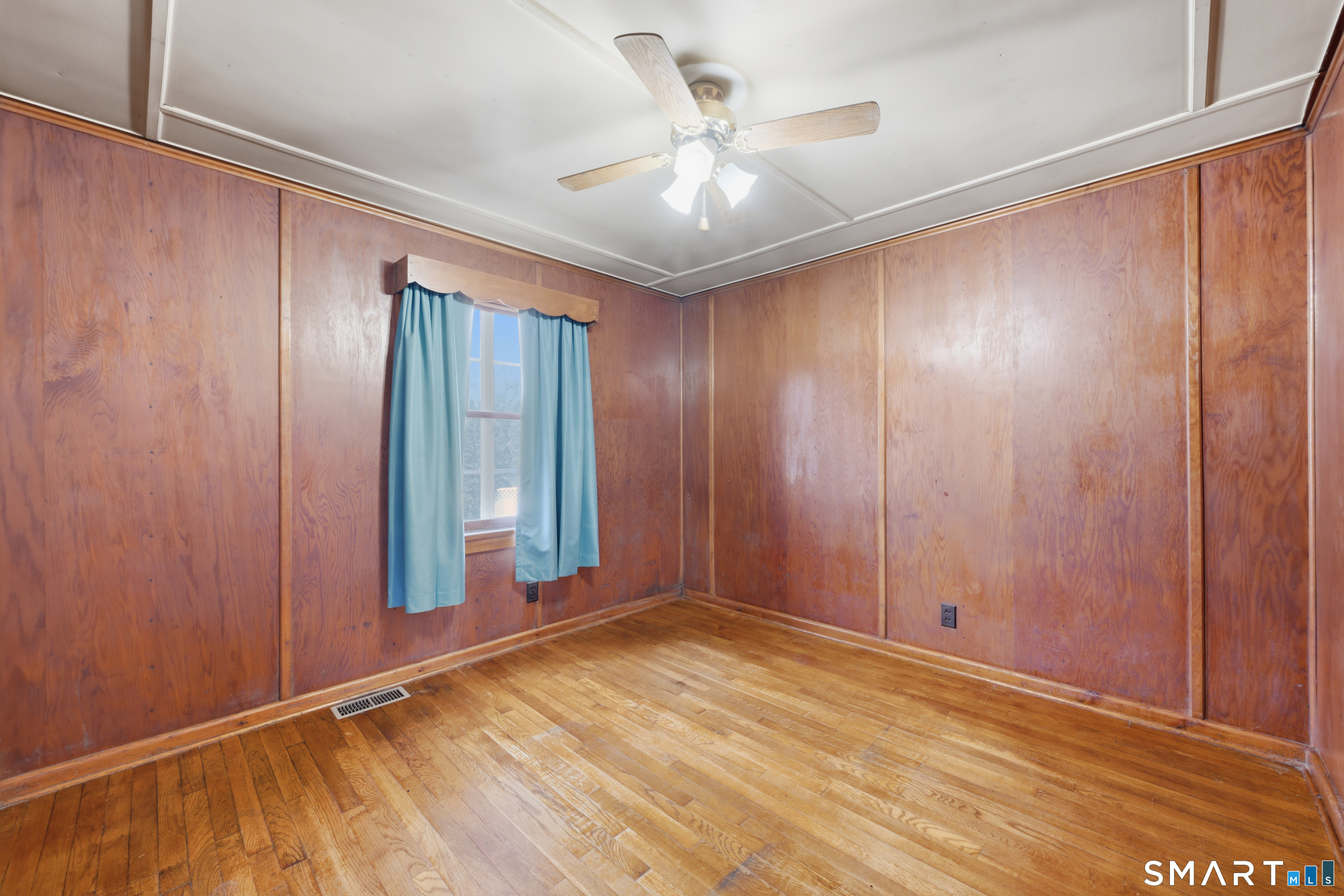 14 Coburn Avenue Stonington CT 06355