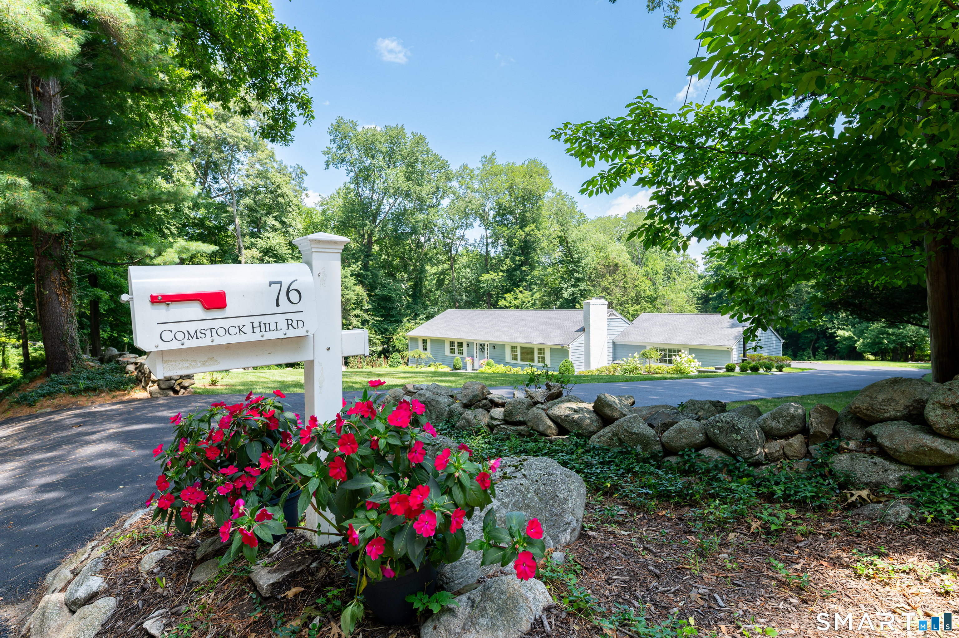 76 Comstock Hill Road New Canaan CT 06840