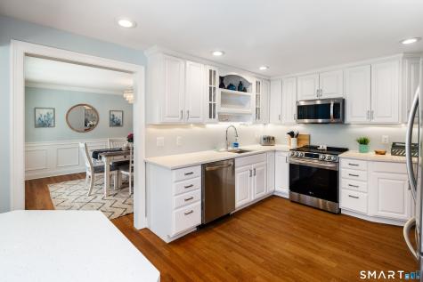 76 Comstock Hill Road New Canaan CT 06840