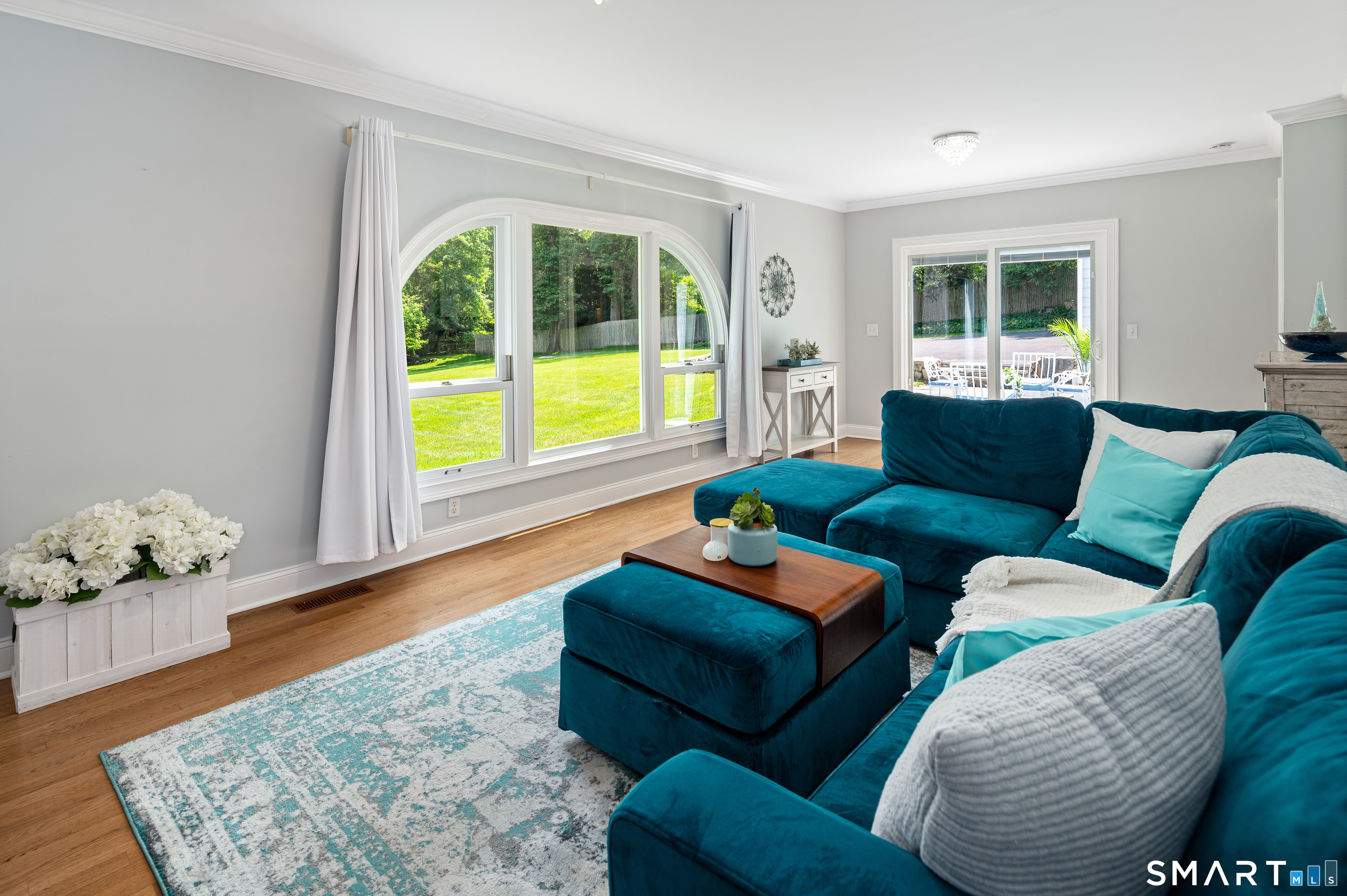 76 Comstock Hill Road New Canaan CT 06840