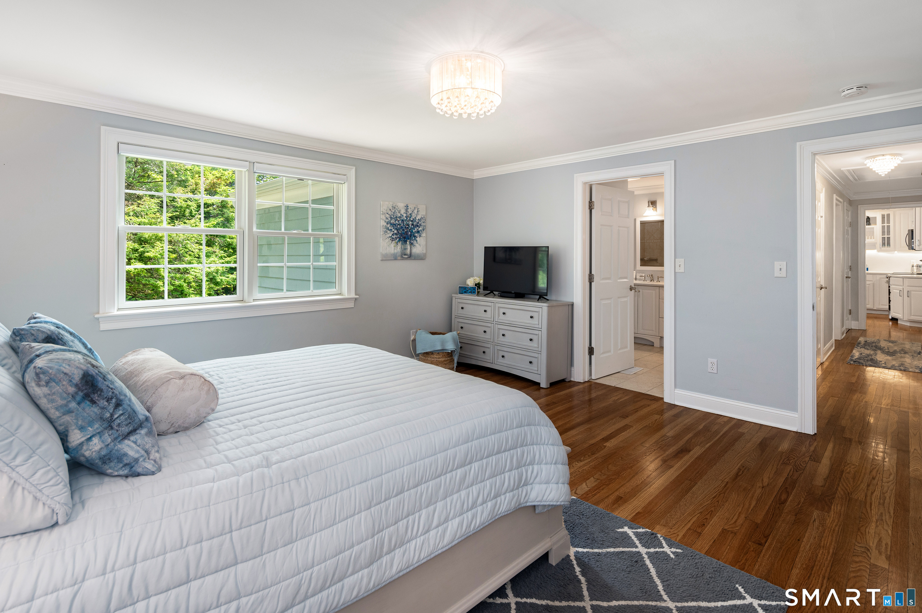 76 Comstock Hill Road New Canaan CT 06840