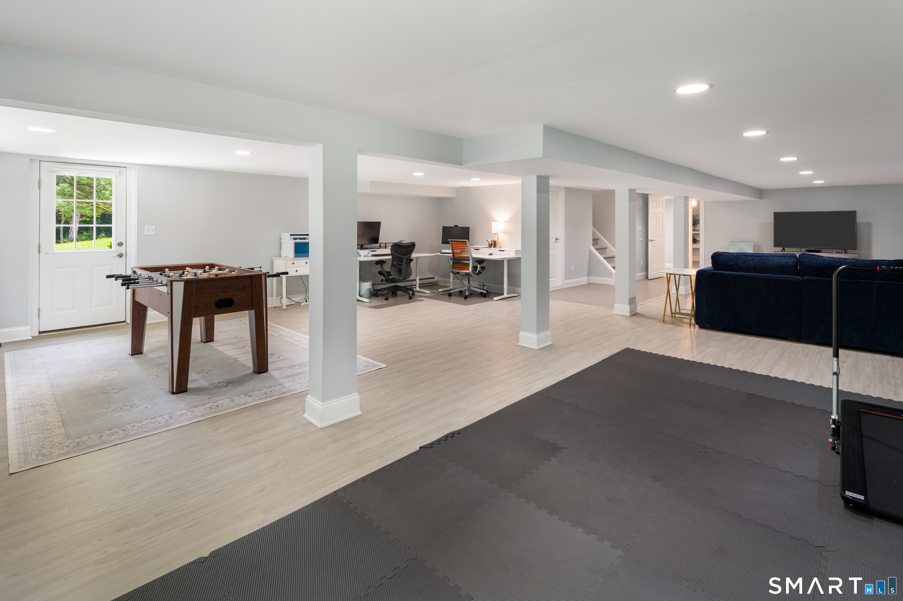 76 Comstock Hill Road New Canaan CT 06840