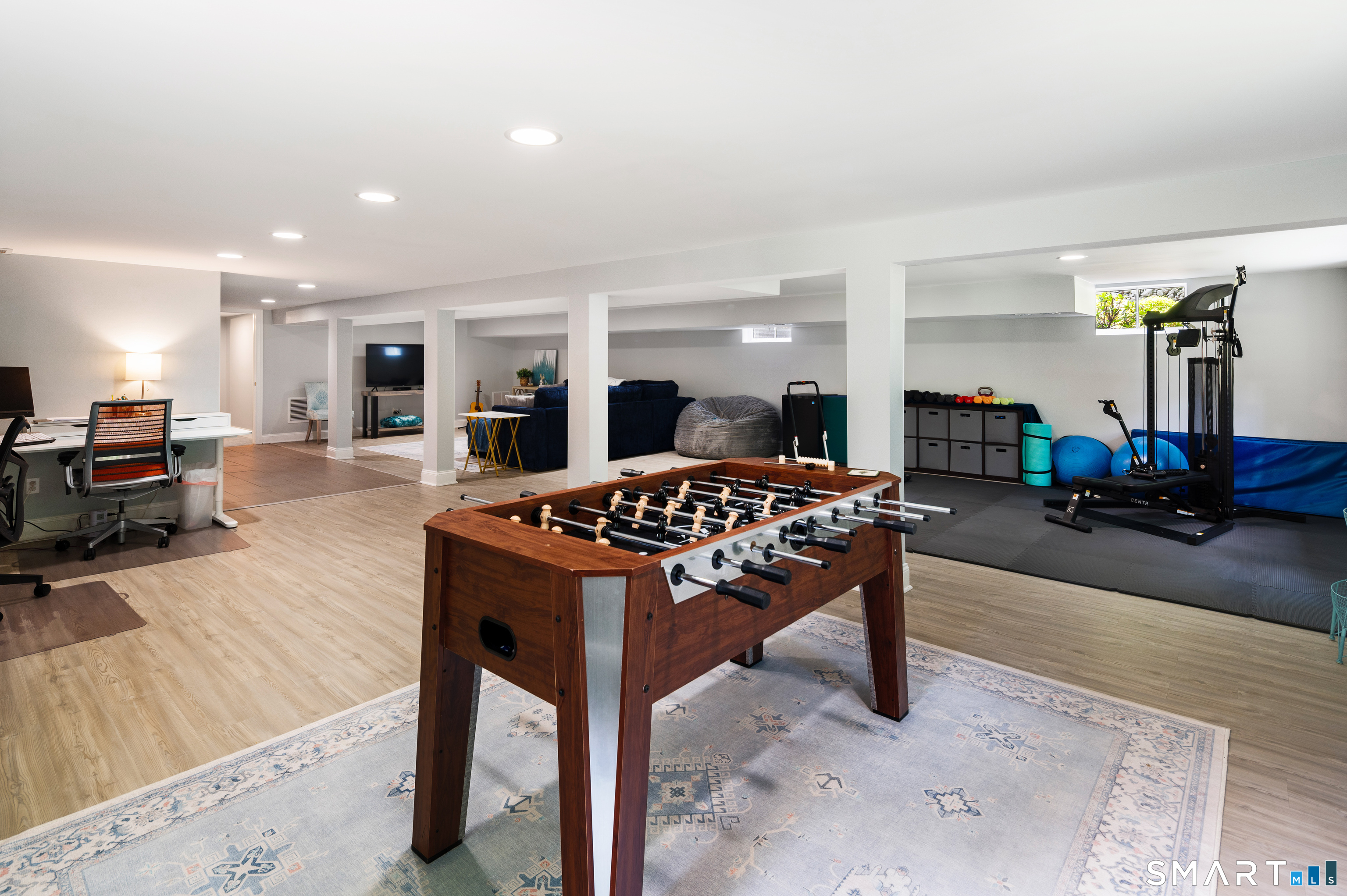 76 Comstock Hill Road New Canaan CT 06840