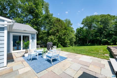 76 Comstock Hill Road New Canaan CT 06840