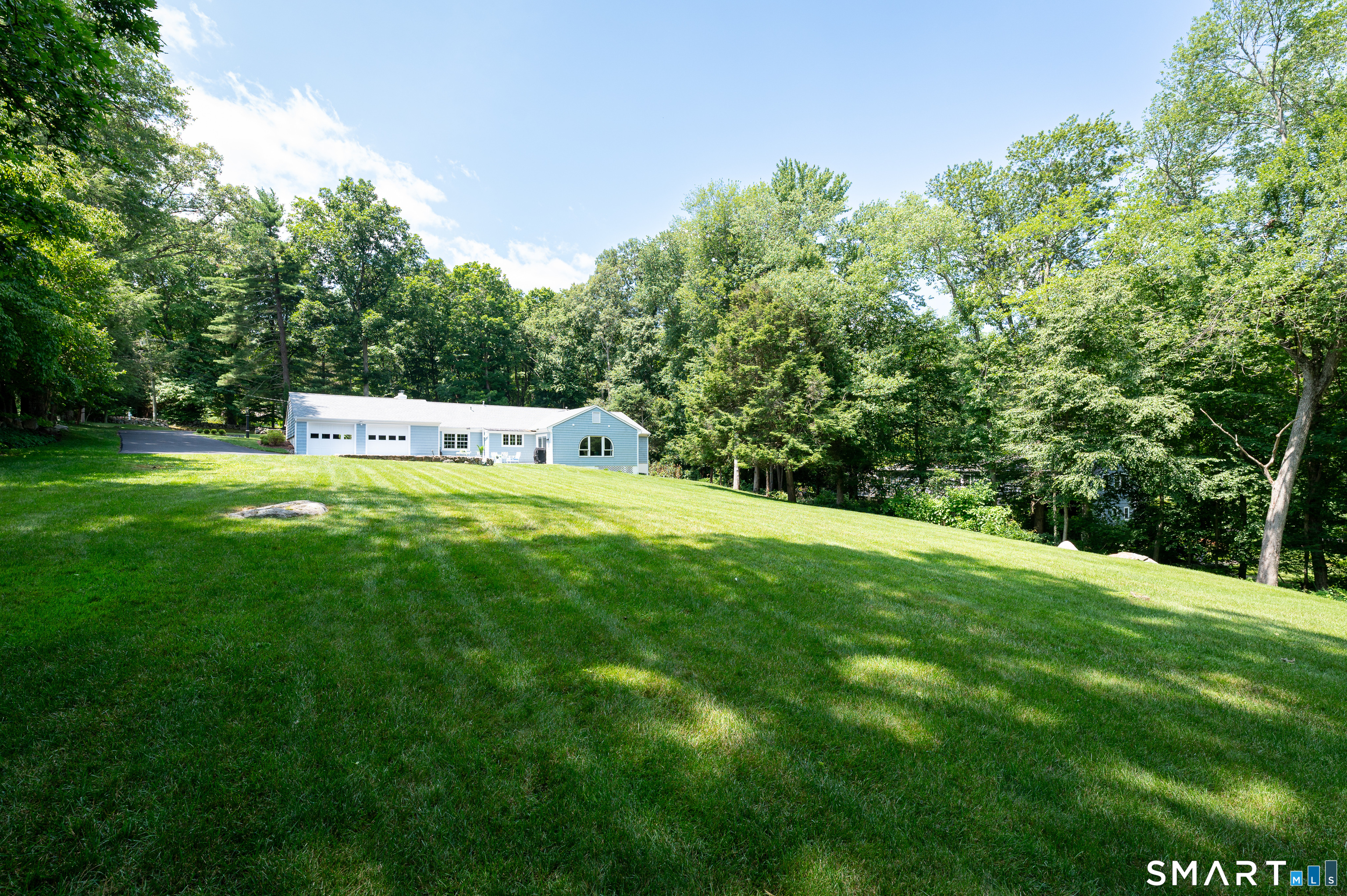 76 Comstock Hill Road New Canaan CT 06840