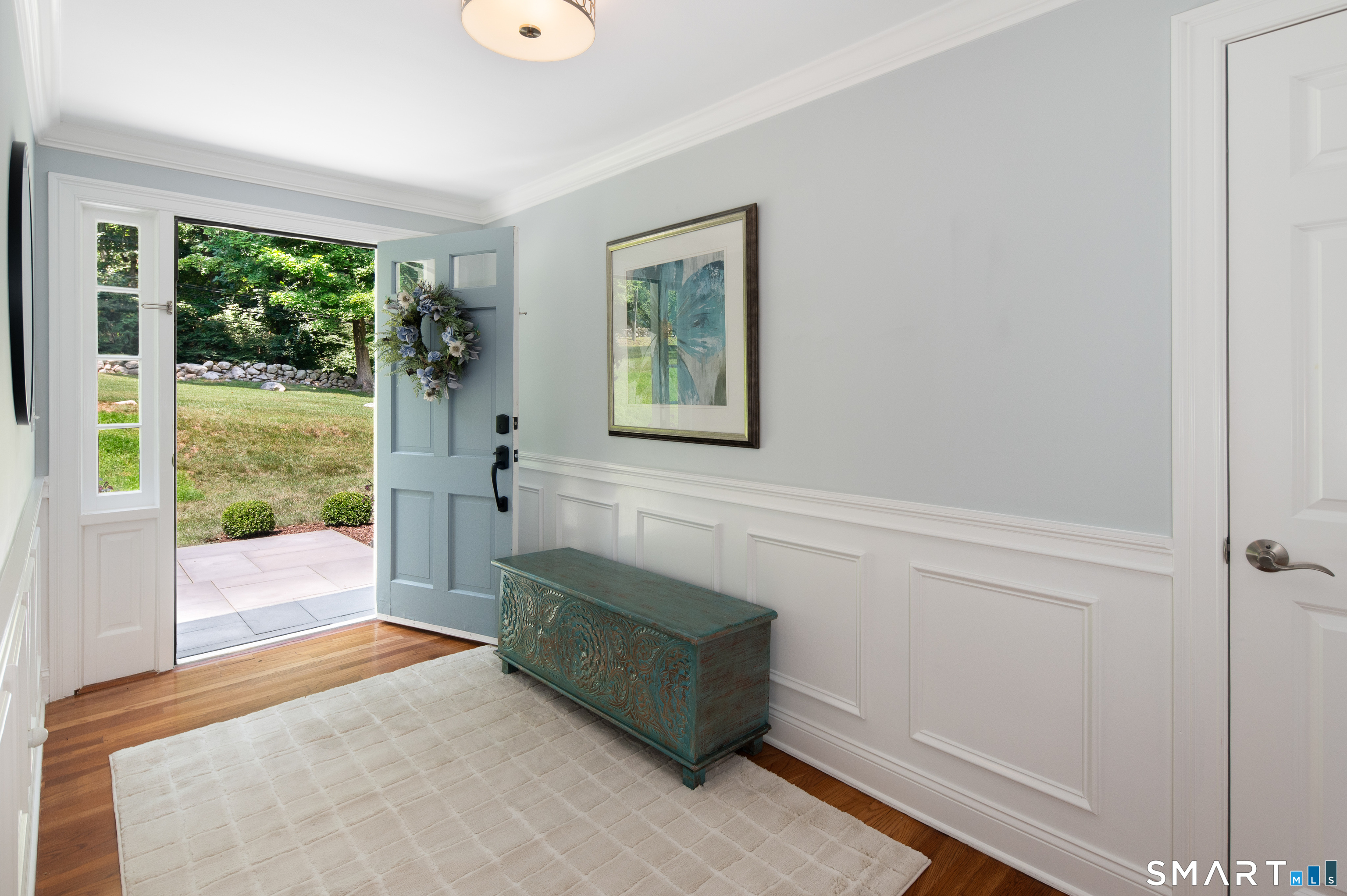 76 Comstock Hill Road New Canaan CT 06840