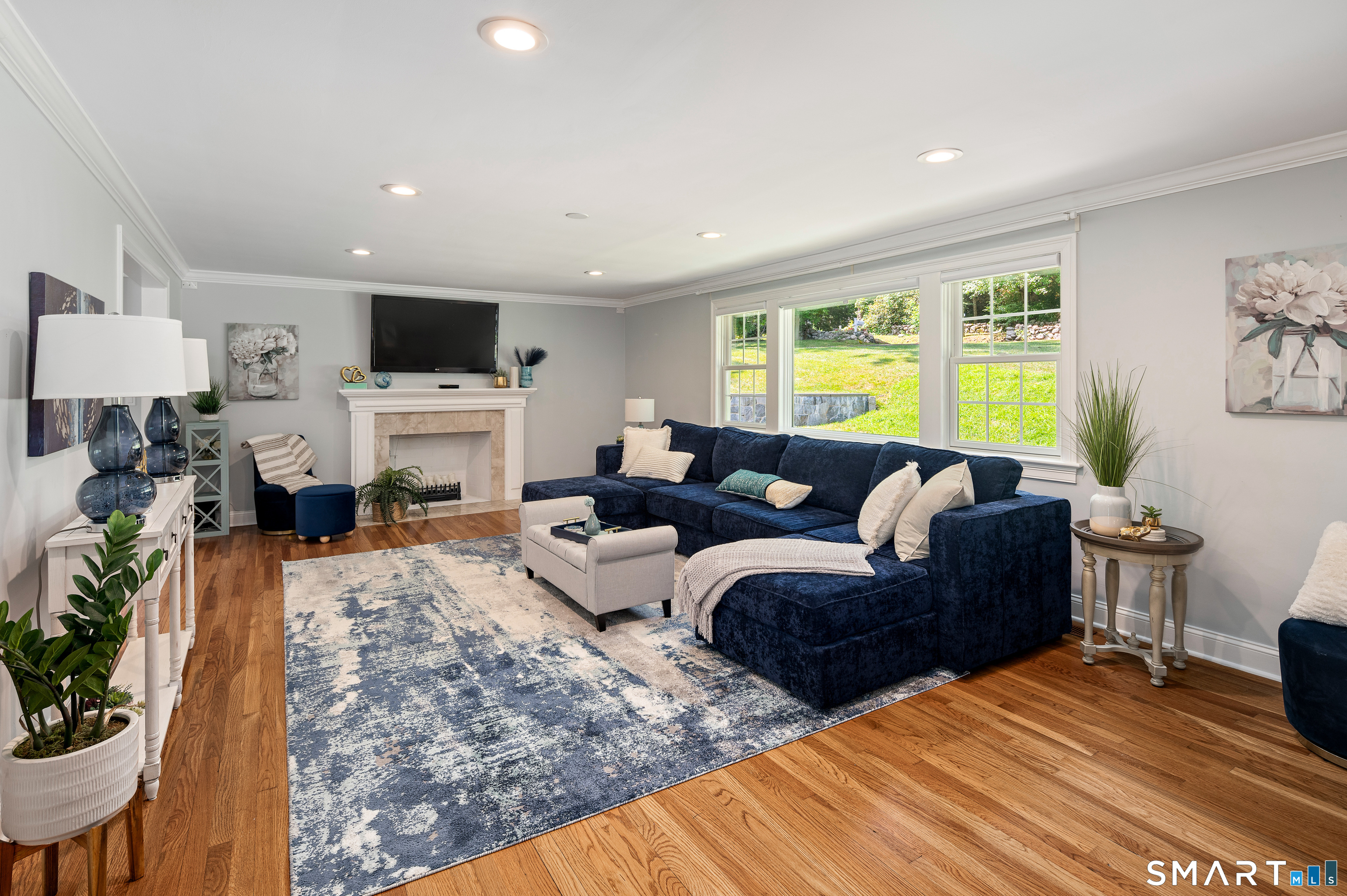 76 Comstock Hill Road New Canaan CT 06840