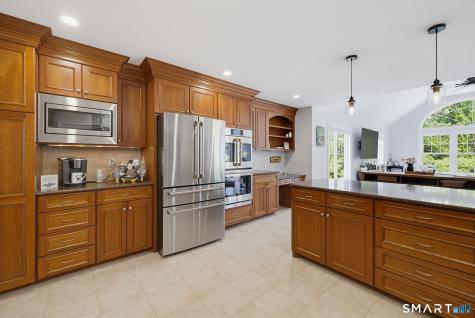 42 Oaklawn Drive Barkhamsted CT 06042
