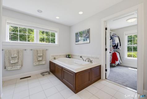 42 Oaklawn Drive Barkhamsted CT 06042