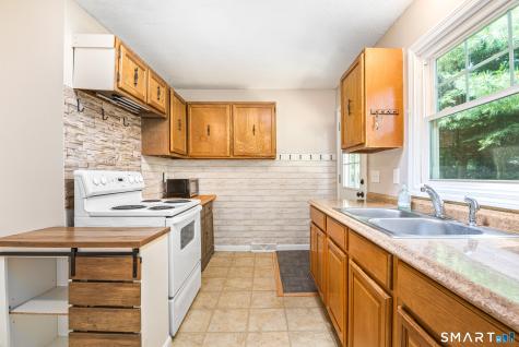 218 Deepwood Drive Hebron CT 06231
