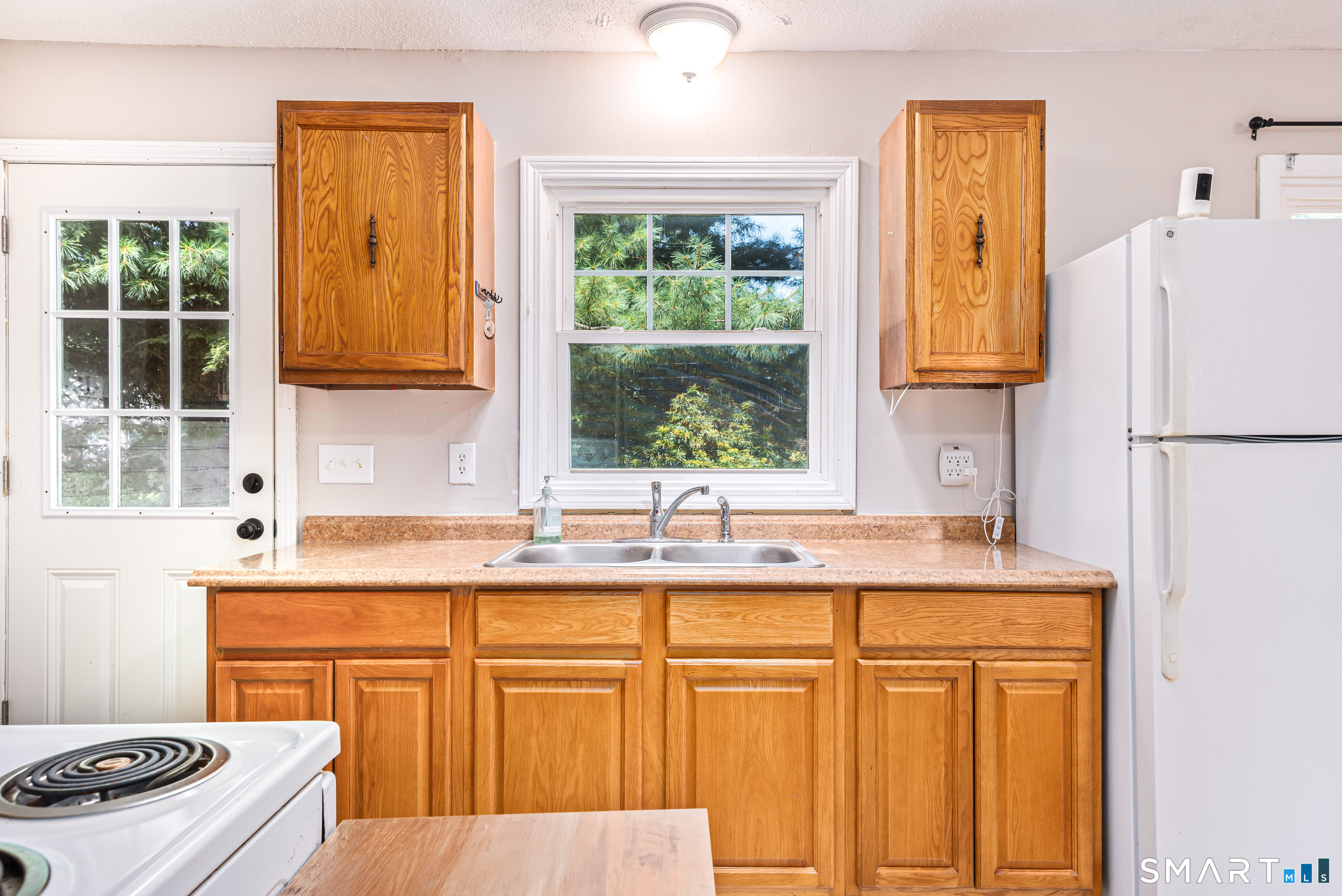 218 Deepwood Drive Hebron CT 06231