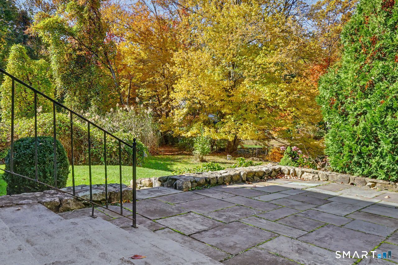3 Huntzinger Drive Greenwich CT 06831