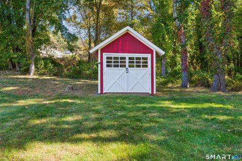 15 Flat Swamp Road Newtown CT 06470