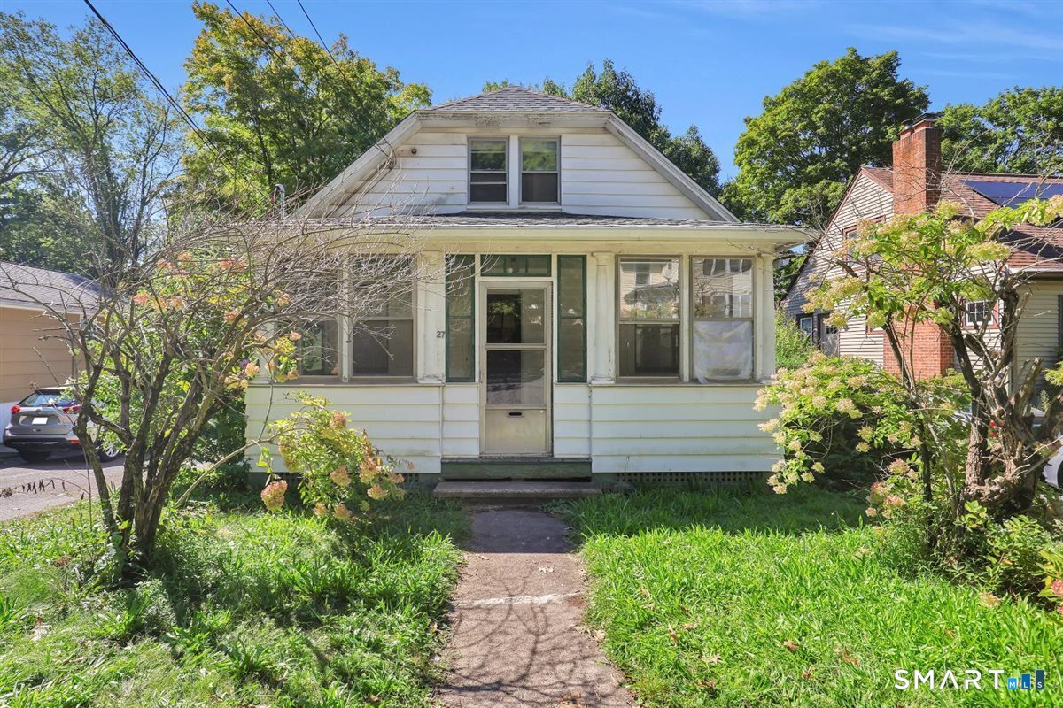 27 Fairview Avenue Middletown CT 06457