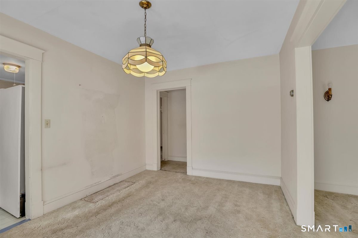 27 Fairview Avenue Middletown CT 06457
