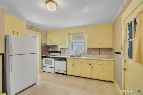 27 Fairview Avenue Middletown CT 06457
