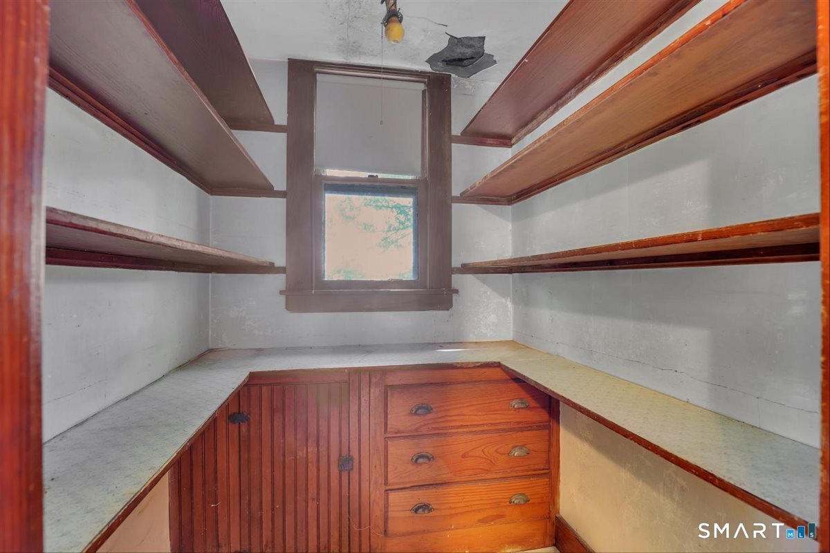 27 Fairview Avenue Middletown CT 06457
