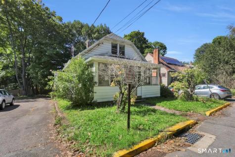 27 Fairview Avenue Middletown CT 06457